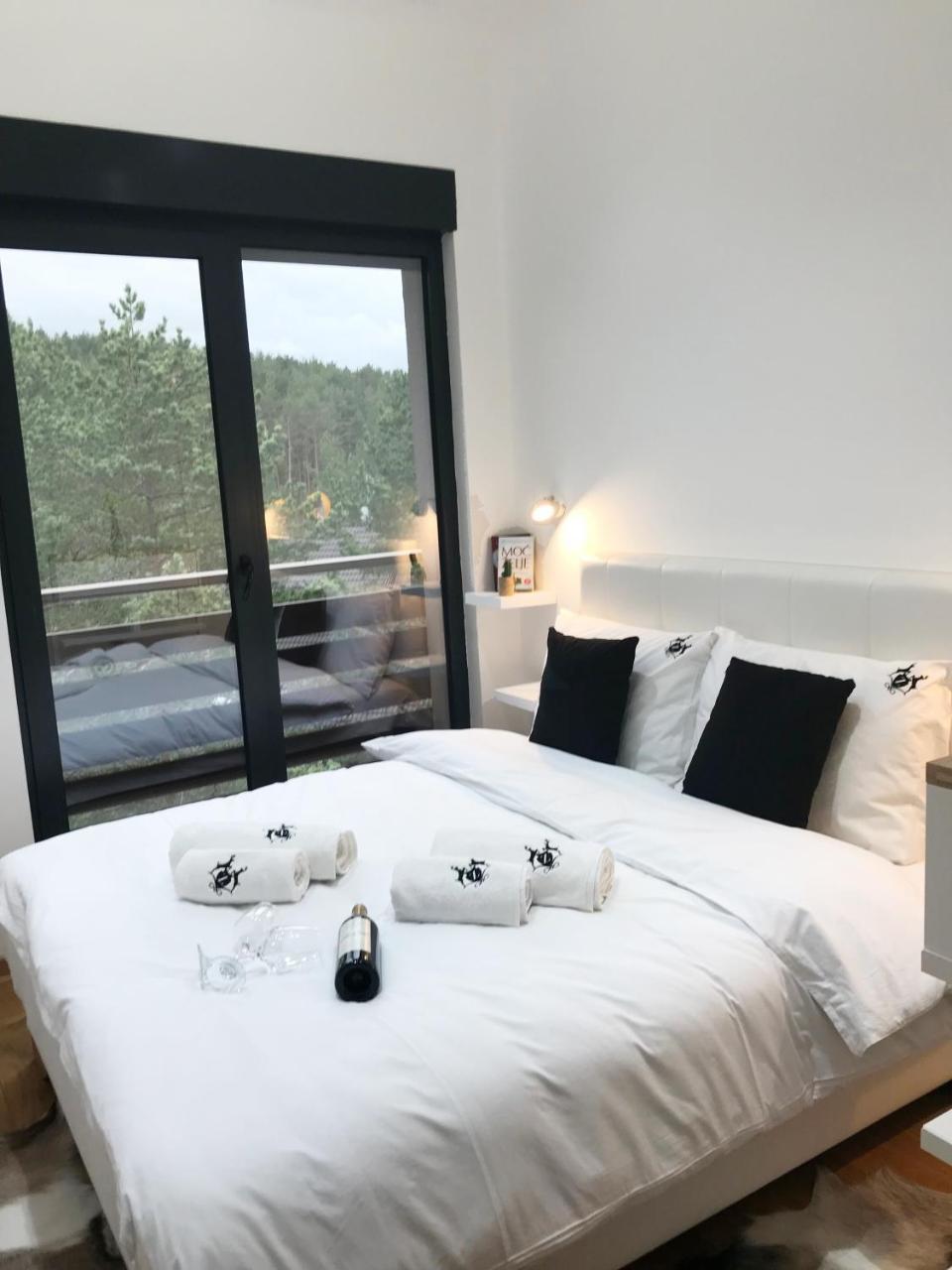 Apartment Pino Bianco 2 - Pekovic